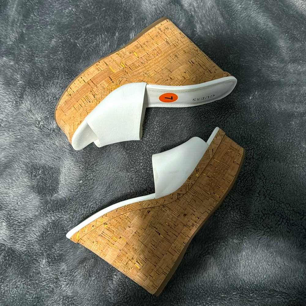 Guess Wedges size 7